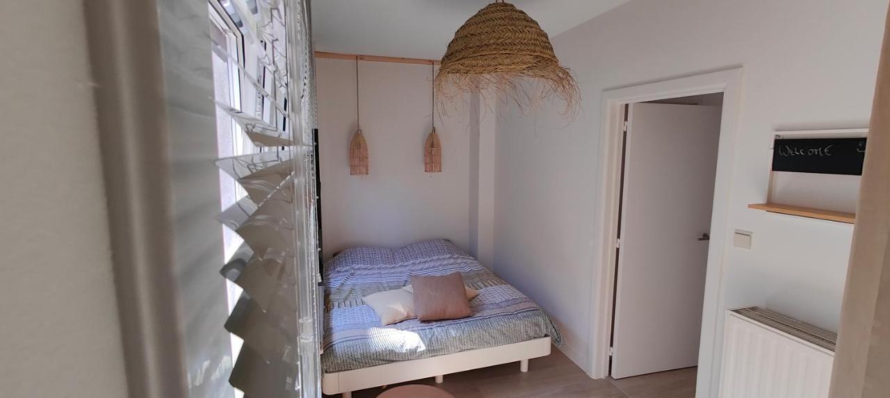 Centrum Luxe Appartement Ost 2 Plus 2 Остенде Екстериор снимка