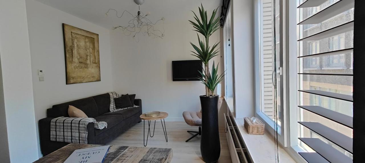 Centrum Luxe Appartement Ost 2 Plus 2 Остенде Екстериор снимка